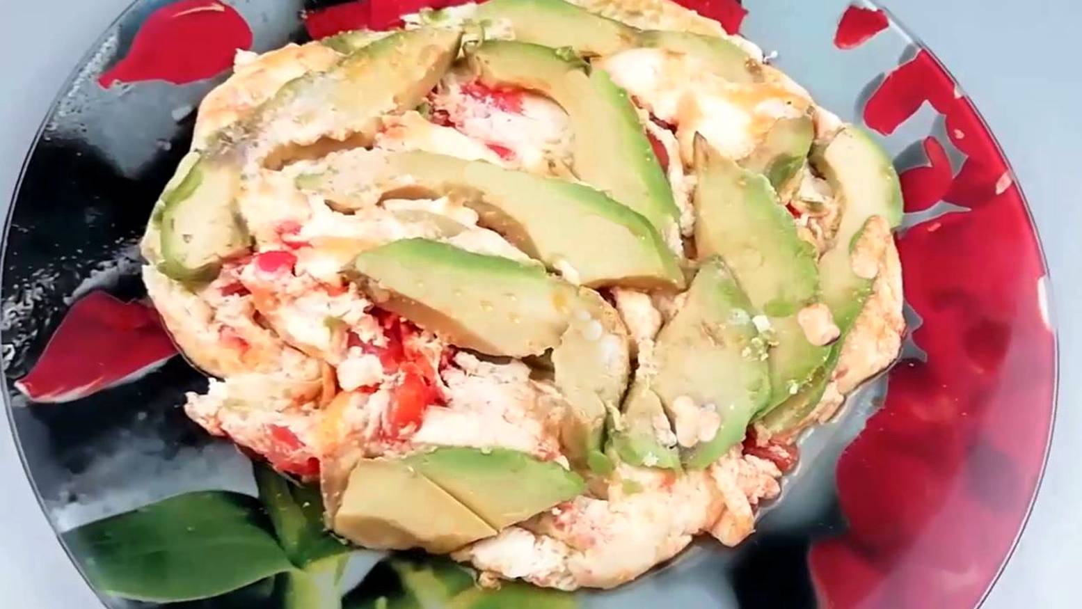 ЗДОРОВЫЙ Завтрак за 10 минут !Вкусный,сытный и полезный омлет/Завтрак из авокадо/Правильное питание смотреть онлайн