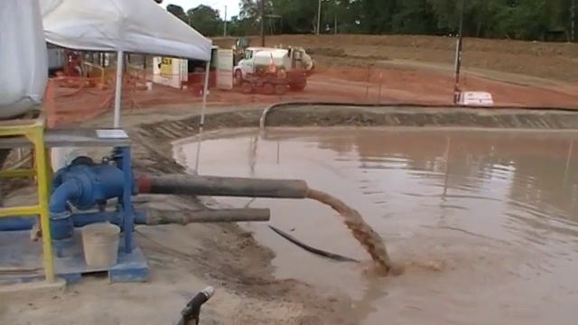 Mixing Bentonite Slurry смотреть онлайн