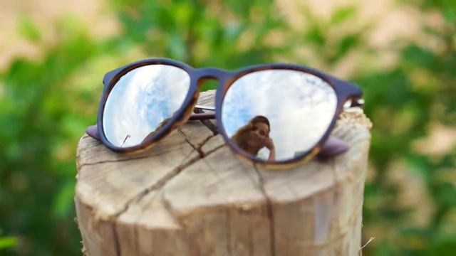 Fashion Film Ray-Ban "peça coringa" por Vanessa Endringer смотреть онлайн