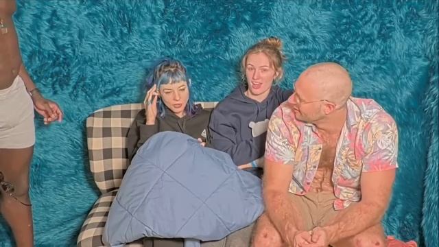 SUP? SUP? SUP? | Fishtank.LIVE | Season 3 | Day 32