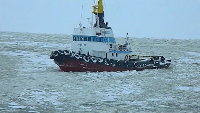 Буксир Трудяга смотреть онлайн