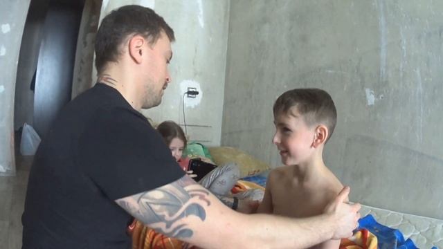ПРАНК | СЛОМАЛ РУКУ | ПРАНК ПОШЕЛ НЕ ПО ПЛАНУ смотреть онлайн