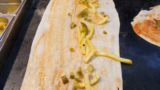 Massive Turkish Doner Kebab Revealed! Turkish Street Food смотреть онлайн