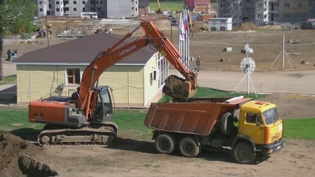 Экскаватор Hitachi Zaxis 200-3 смотреть онлайн