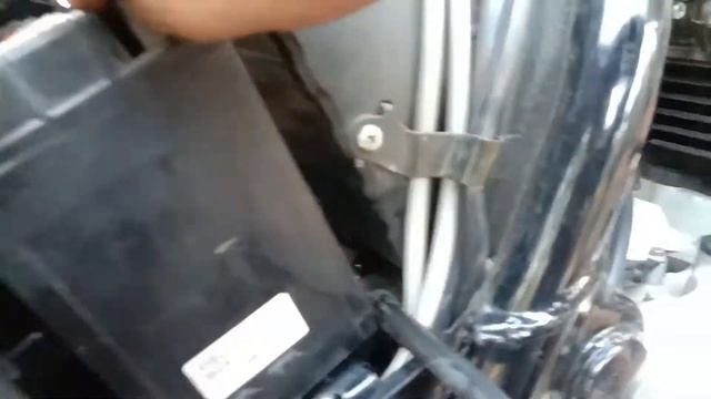 INTERCEPTOR650 How To Remove Battery And Air Filter .#interceptor650