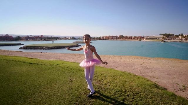 Песня "МАЛЕНЬКИЙ ПРИНЦ" - Рашид Талха 2025 смотреть онлайн