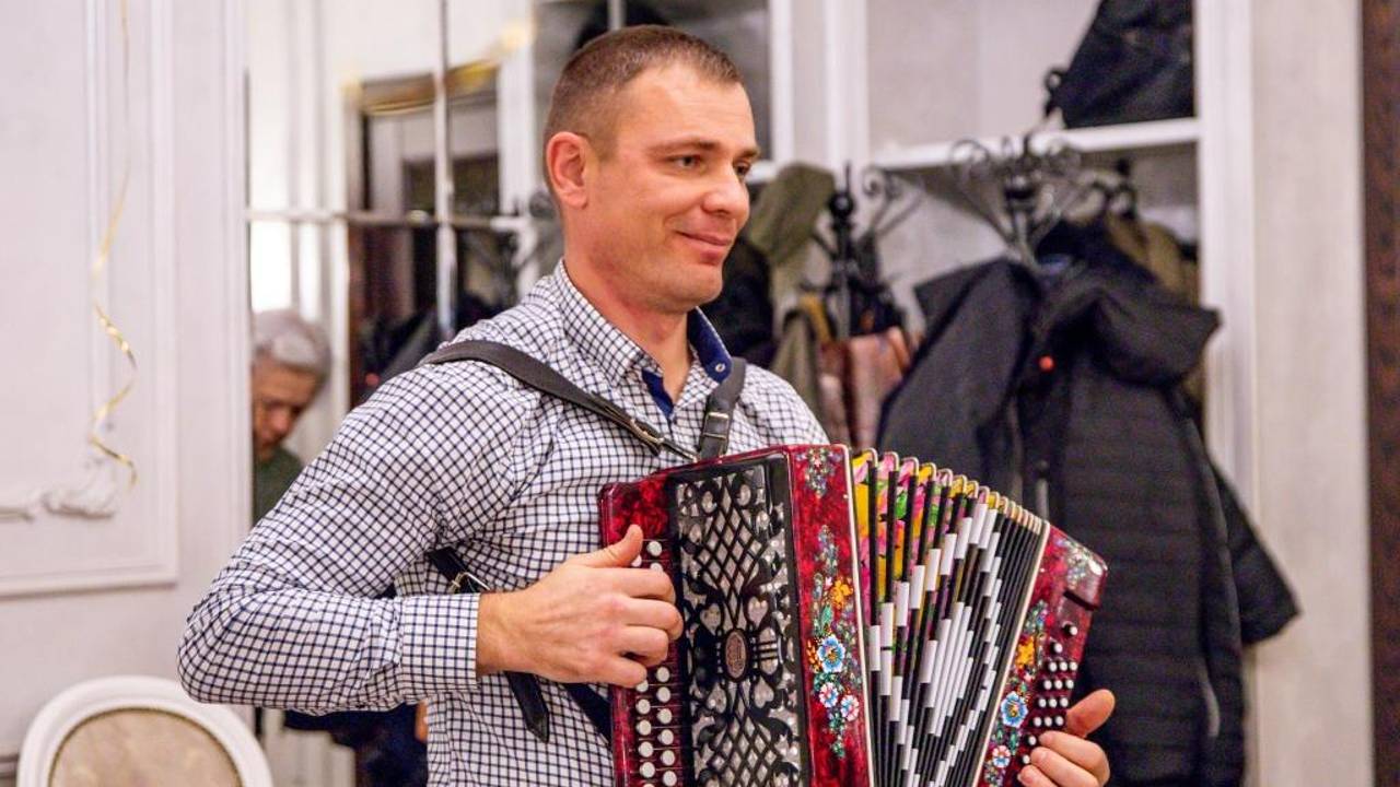 Песни под гармонь смотреть онлайн