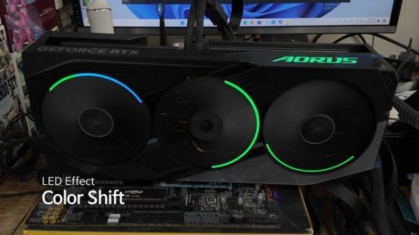 GIGABYTE AORUS GeForce RTX 4070 SUPER MASTER - RGB Fusion LED