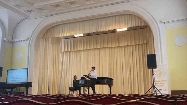 А. Блох, "Деннериана". В исполнении Эстая Веткина. смотреть онлайн
