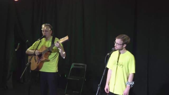 Митя Андронов и Андрей Ухов - Сказки нашего двора (К.Арбенин) смотреть онлайн