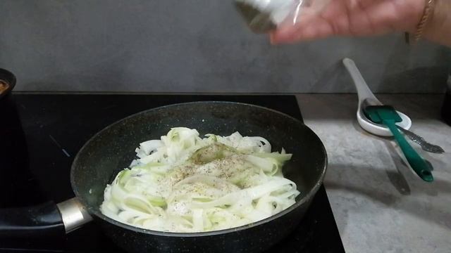 Макарончики с зелененькими. смотреть онлайн