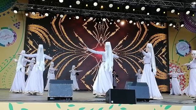 Народные танцы