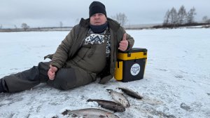 Рыбалка на форель со льда у Барина со льда.