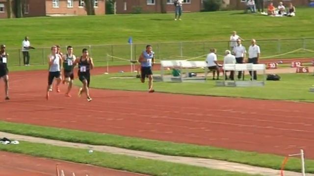 Adam Gemili runs the fastest 200 metres 20.38 by a British man in three years смотреть онлайн