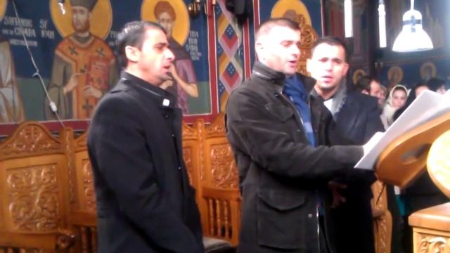 Colindatori la Manastirea Sfintii Apostoli Petru si Pavel din Tara Nasaudului (Rebra-Parva) смотреть онлайн