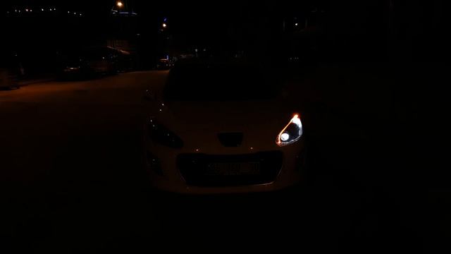 308 Bi-xenon ve led şerit uygulaması. смотреть онлайн