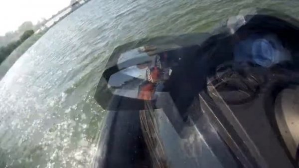 Лето. Солнце. Гидроцикл 250 сил.  1,5 сек до сотки. NeFormat.