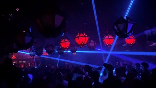 Nora En Pure "Life On Hold" смотреть онлайн