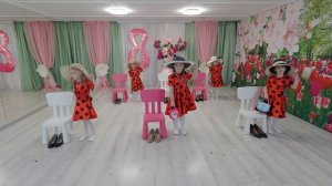 Шуточный танец, весенний утренник средняя группа