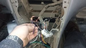 Колхозная установка магнитолы на Ниссан Санни