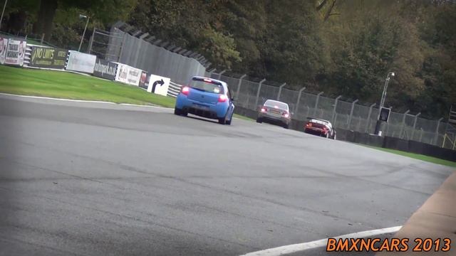 BMW M5 Sound Thunderous V8 Sound - Flybys on track!!! смотреть онлайн