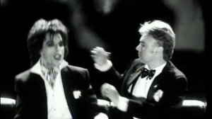 QUEEN- IM GOING SLIGHTLY MAD (С СУБТИТРАМИ НА РУССКОМ)