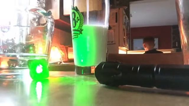 Bright laser vs dove chocolateExperiment смотреть онлайн
