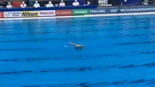 Anita Alvarez US swimmer lost consciousness in pool saved by coach complete video смотреть онлайн