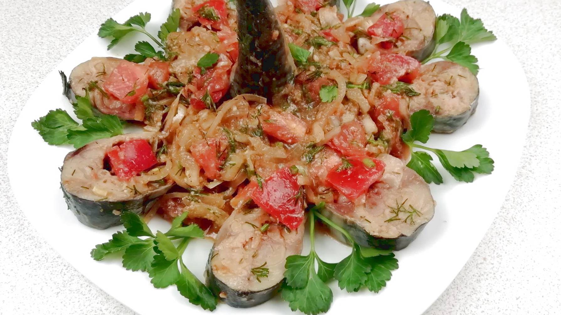 Лучший Рецепт малосольная СКУМБРИЯ в необычном ТОМАТНОМ МАРИНАДЕ!!!Так мариновать можно любую рыбку смотреть онлайн