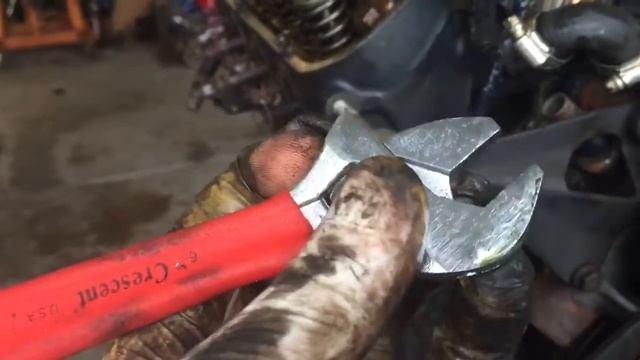 1968 Mercury Cougar 302 Rebuild Video #29 "Thermostat Removal" смотреть онлайн
