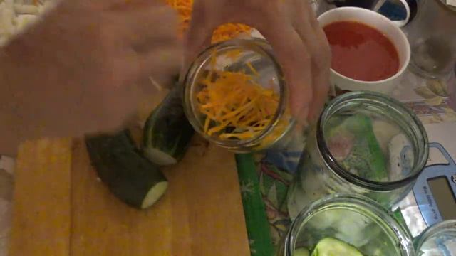 Уродились великаны огурцы, что из них мы сделаем? смотреть онлайн