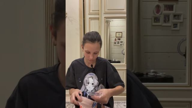 Распаковка подарков в стиле К-pop 🖤🩷￼ смотреть онлайн
