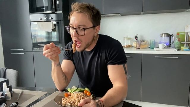 Мукбанг 🥘 ВКУСНЯШКА 😋 смотреть онлайн