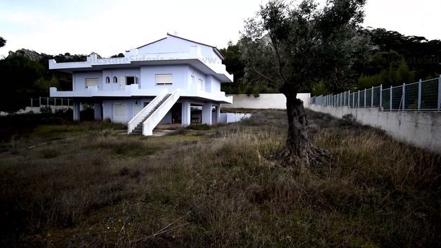 Detached house for sale in Lake Heraion смотреть онлайн