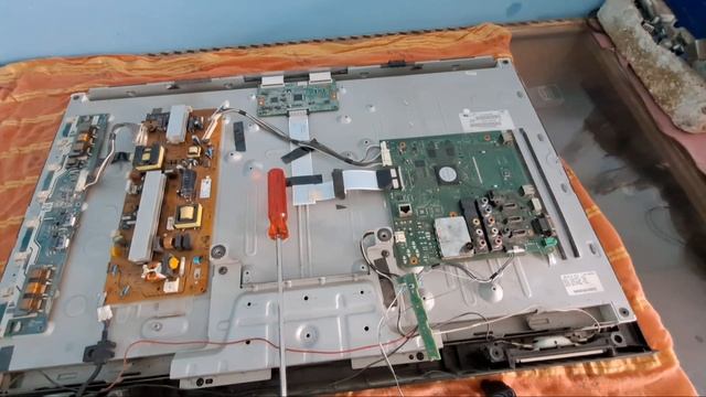 Sony LCD 5 time blink error .MODEL .KLD-32CX520 смотреть онлайн