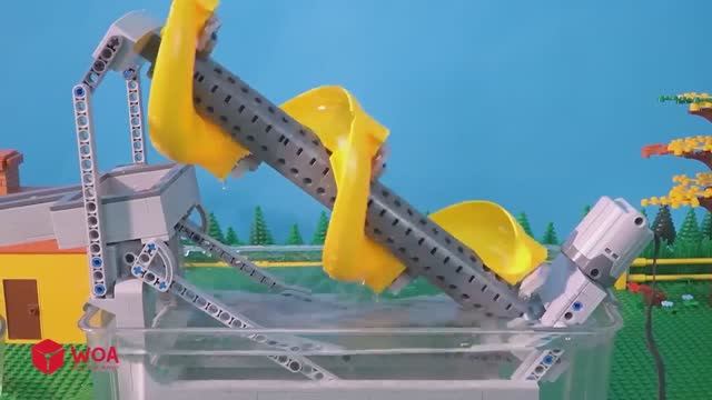 Я построил Гигантский Водяной насос Lego Для Своей Рыбы 🐠 смотреть онлайн