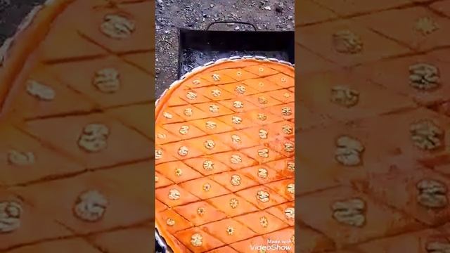 GƏNÇƏ PAXLAVASİ.