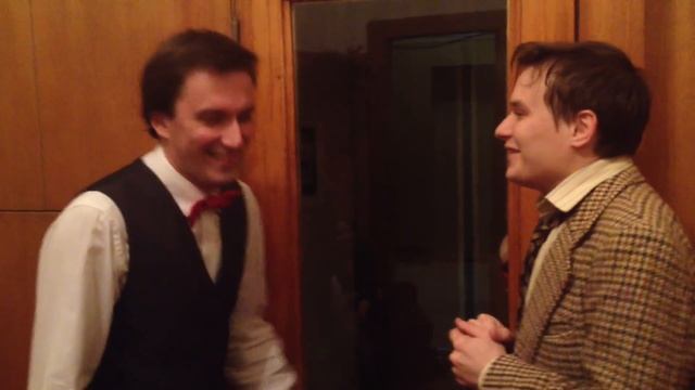 Думает, что любит тебя... смотреть онлайн