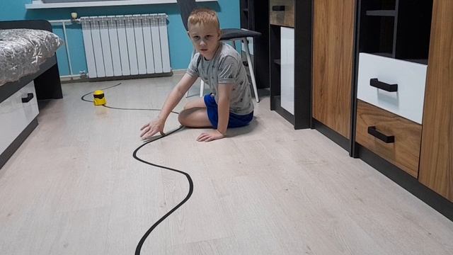 робот идущий по линии смотреть онлайн