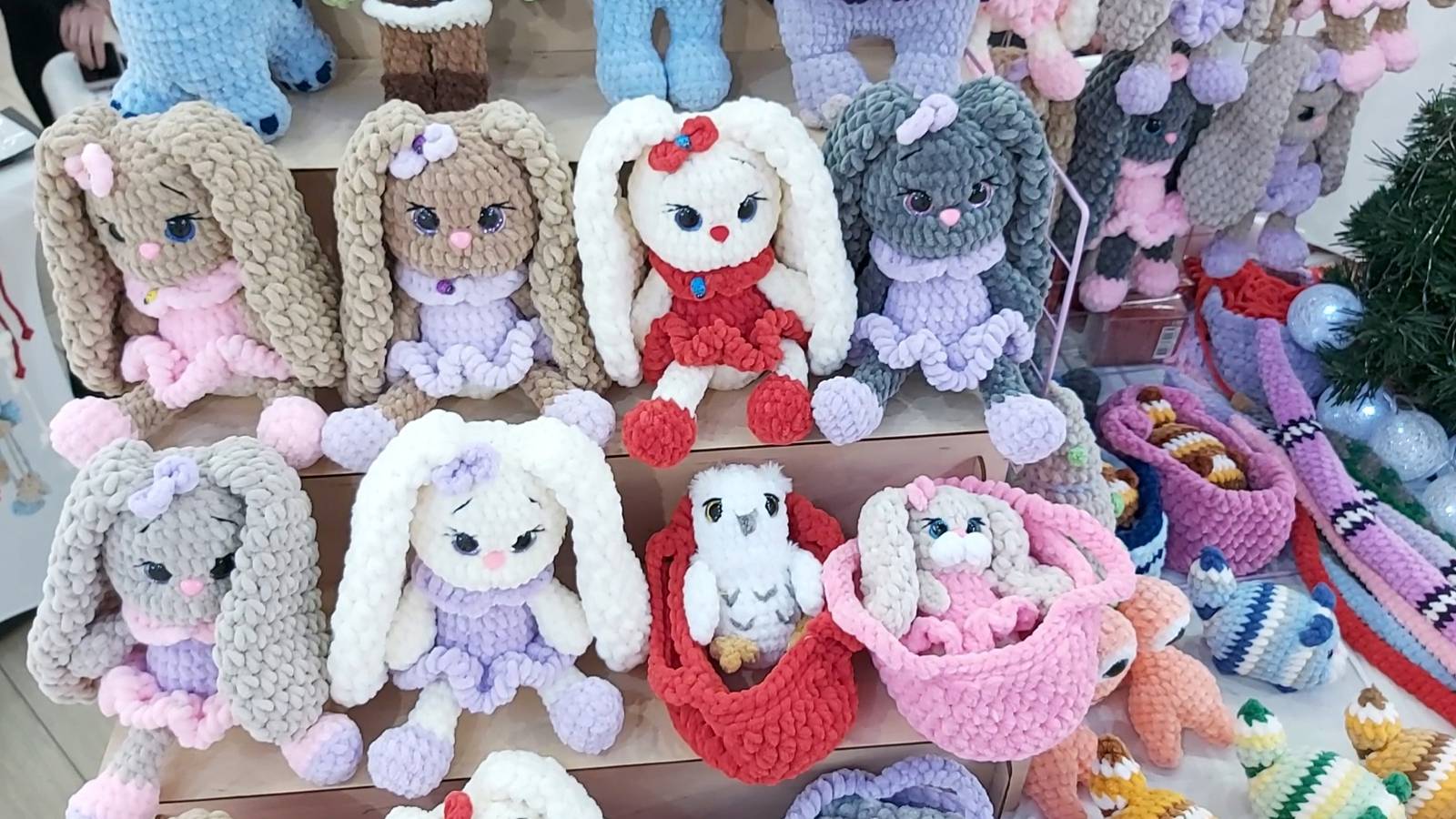 Предновогодние ярмарки все разные. Подвязываю все на месте))) смотреть онлайн