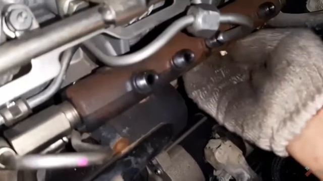 4D56 Direct Injection Diesel|Engine Rough Idling | Common Rail # 4 Port Clogged|Replace Common Rail