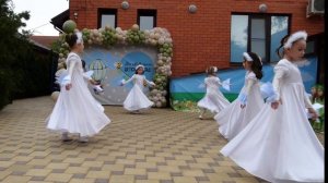 Выпускной, танец с голубями, хореограф Осипова Н. А. детский сад Солнышко