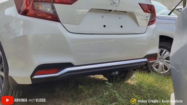 2021 HONDA AMAZE FACELIFT VX AUTOMATIC SPIED IN SILVER COLOR AT DEALERSHIP STOCKYARD -LOOKS PREMIUM
