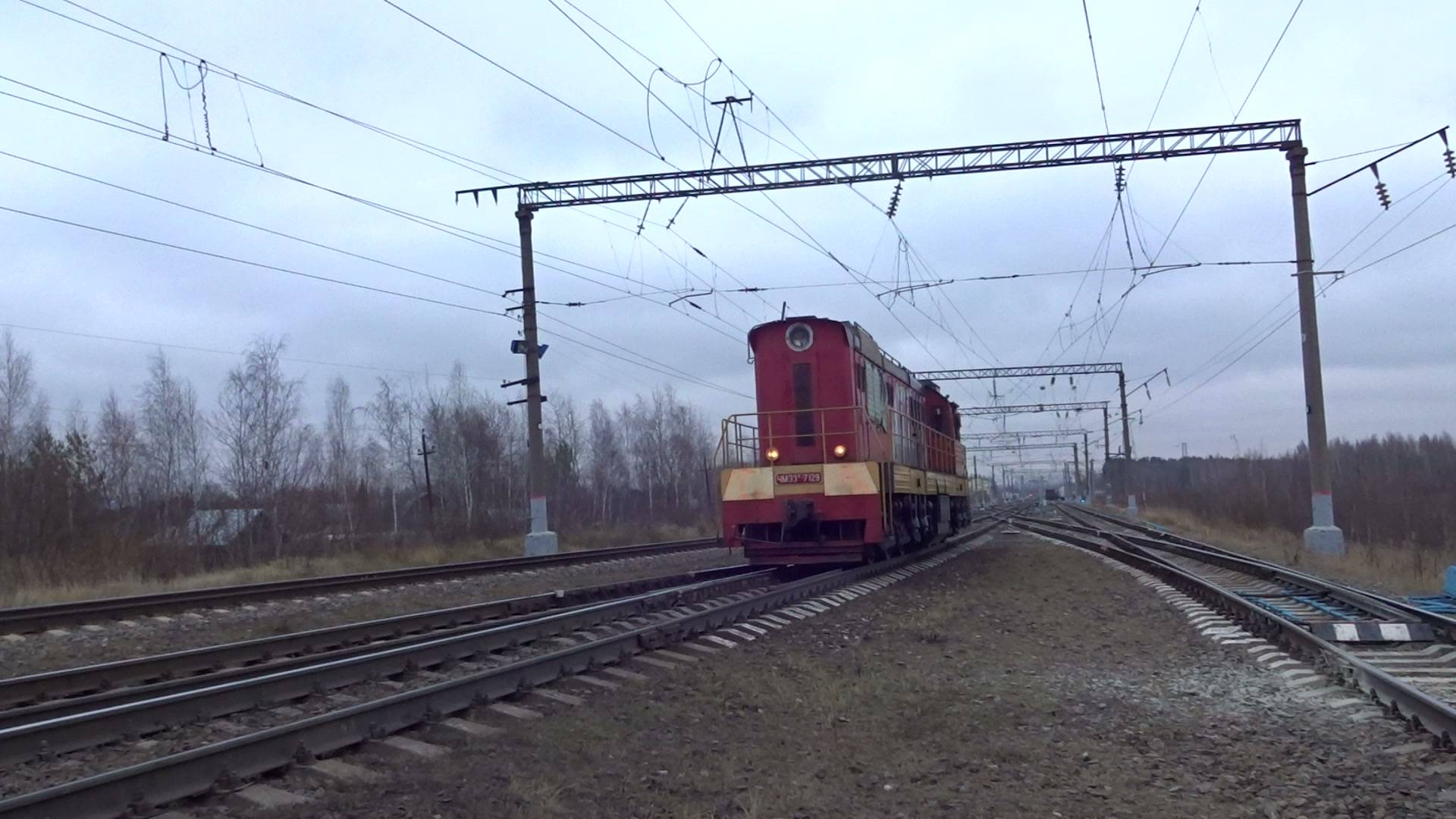 Тепловоз ЧМЭ3т-7129 отправляется резервом со станции Петряевка