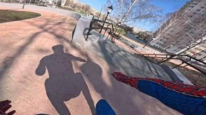 SPIDER-MAN MAKES HIS GIRLFRIEND VERY ANGRY 😢  @Celpan  (Parkour POV Chase)