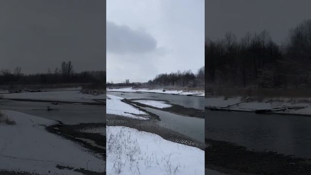 Вот и снег выпал наконец-то.#река #красота #вода #зима #природа смотреть онлайн