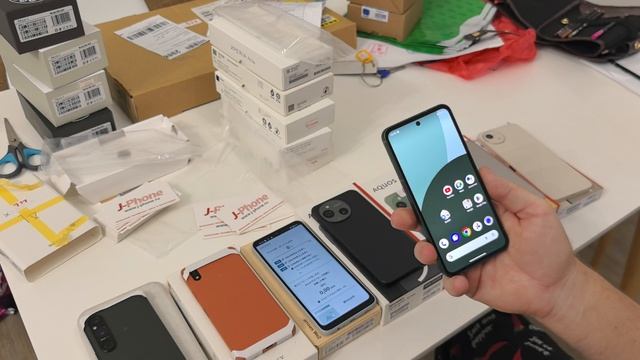 Я - ПЕРВООТКРЫВАТЕЛЬ: Распаковка SHARP AQUOS SENSE9 смотреть онлайн