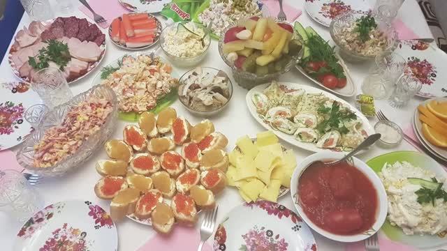 Мой праздничный стол 10 лет назад ))) смотреть онлайн