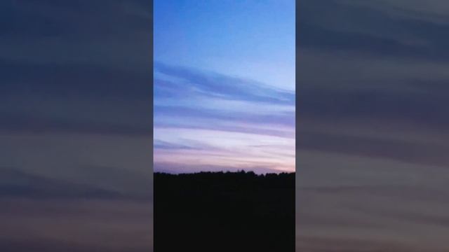 2022гОсеннийпозднийвечер#красоталуны#красотавокруг#стихия#шикарныйвечер#луна#осень смотреть онлайн