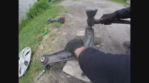 Замена шаровой опоры Ford Fiesta 2011 г.в.